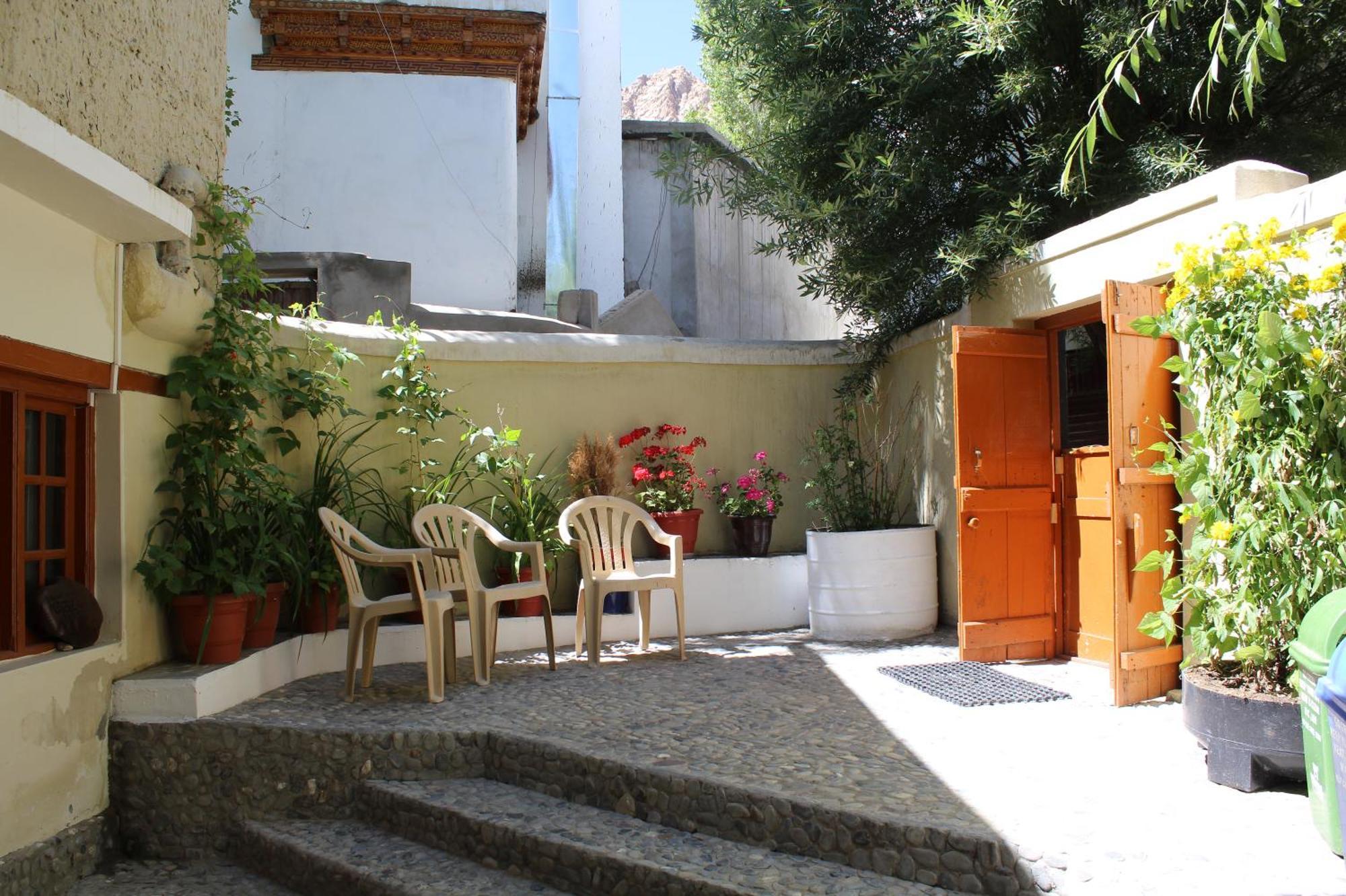 Karma Lodge Leh Exterior photo